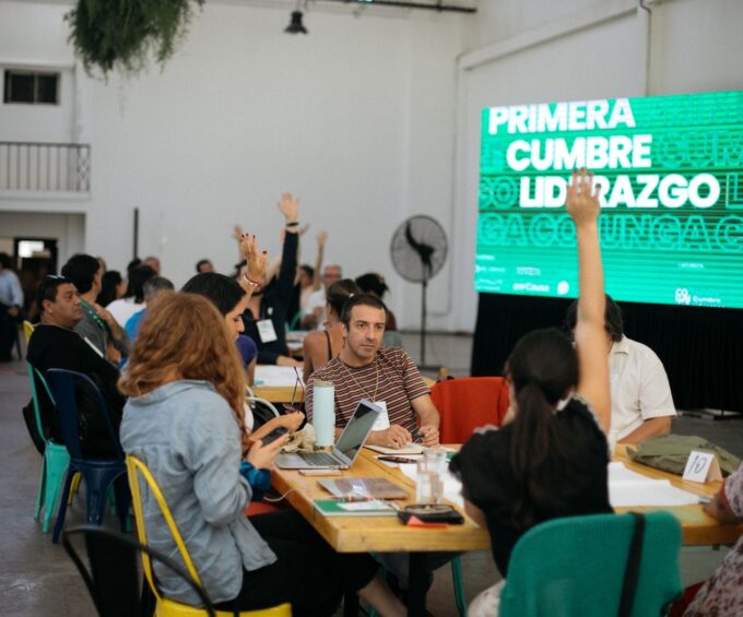 Primera Cumbre de Liderazgo Colunga reúne a decenas de académicos, empresarios, políticos y ejecutivos para dialogar sobre los desafíos de Chile