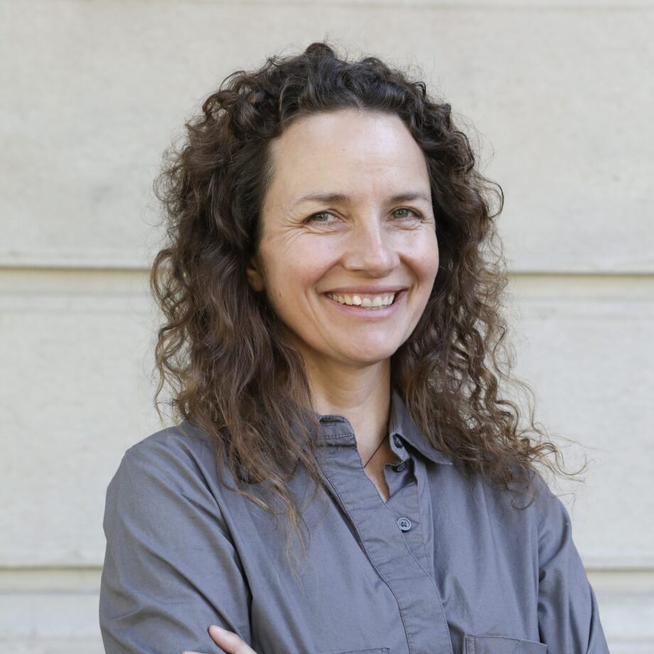 Paula de Solminihac, directora ejecutiva de Nube Lab: “En la sociedad civil somos un coro de voces. Podemos contribuir en hacer pequeñas estaciones base, con los pies en la tierra, porque todos somos súper arraigados”